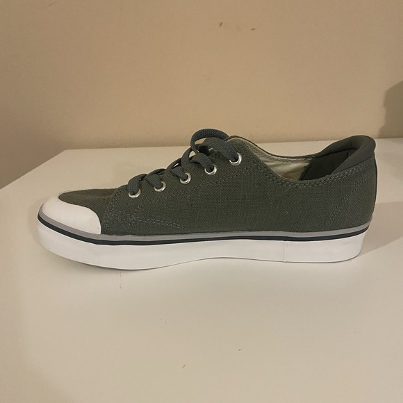 Keen Women's Elsa III Canvas Green Sneaker Size 7.5 - Picture 4 of 14